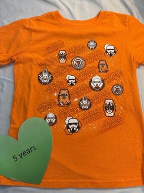Disney X Star Wars - short sleeve Kids Tee in Vibrant Orange